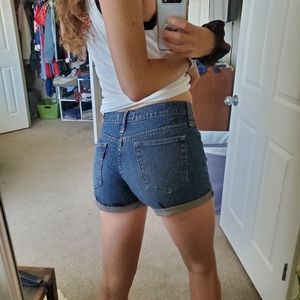 Sold - Levi's 515 Midi Shorts Mid Rise
